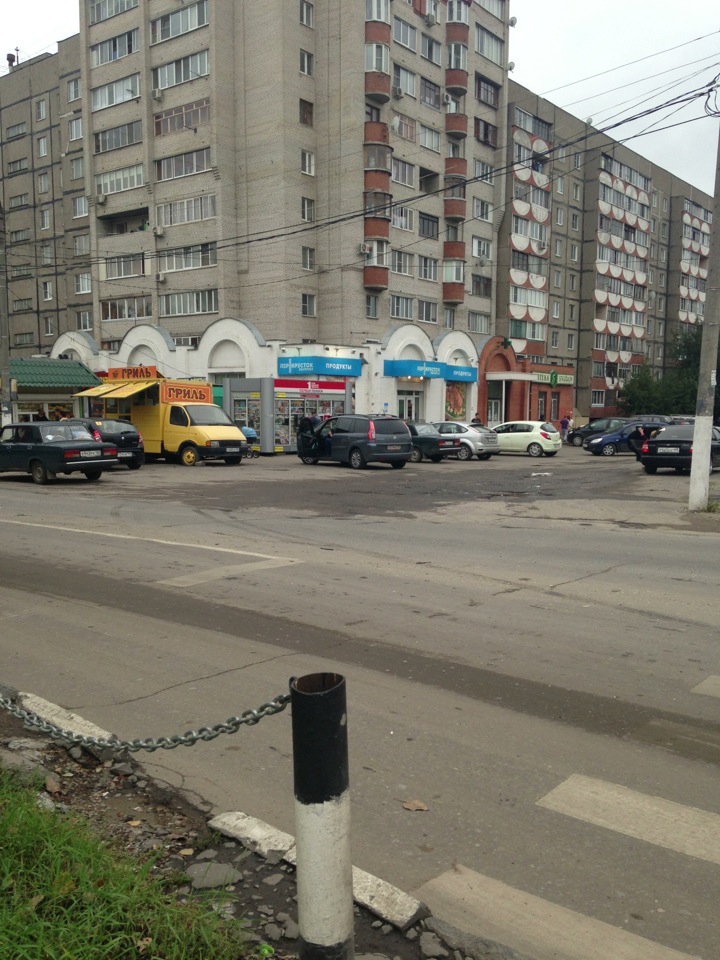 Проспект юн. Проспект юных Ленинцев 34/2 Подольск. Перекресток улица юных Ленинцев 12. Перекресток Подольск юных Ленинцев. Перекресток город Подольск проспект юных Ленинцев.